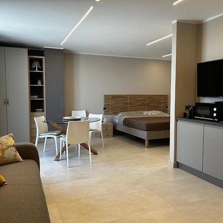 R39 Attic With Terrace And Private Parking Apartman Milánó Kültér fotó