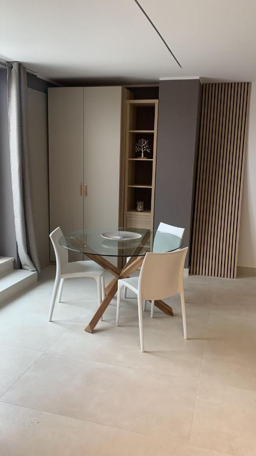 R39 Attic With Terrace And Private Parking Apartman Milánó Kültér fotó