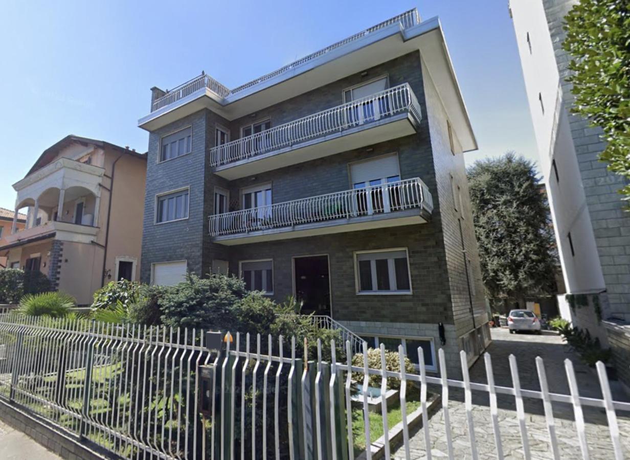 R39 Attic With Terrace And Private Parking Apartman Milánó Kültér fotó