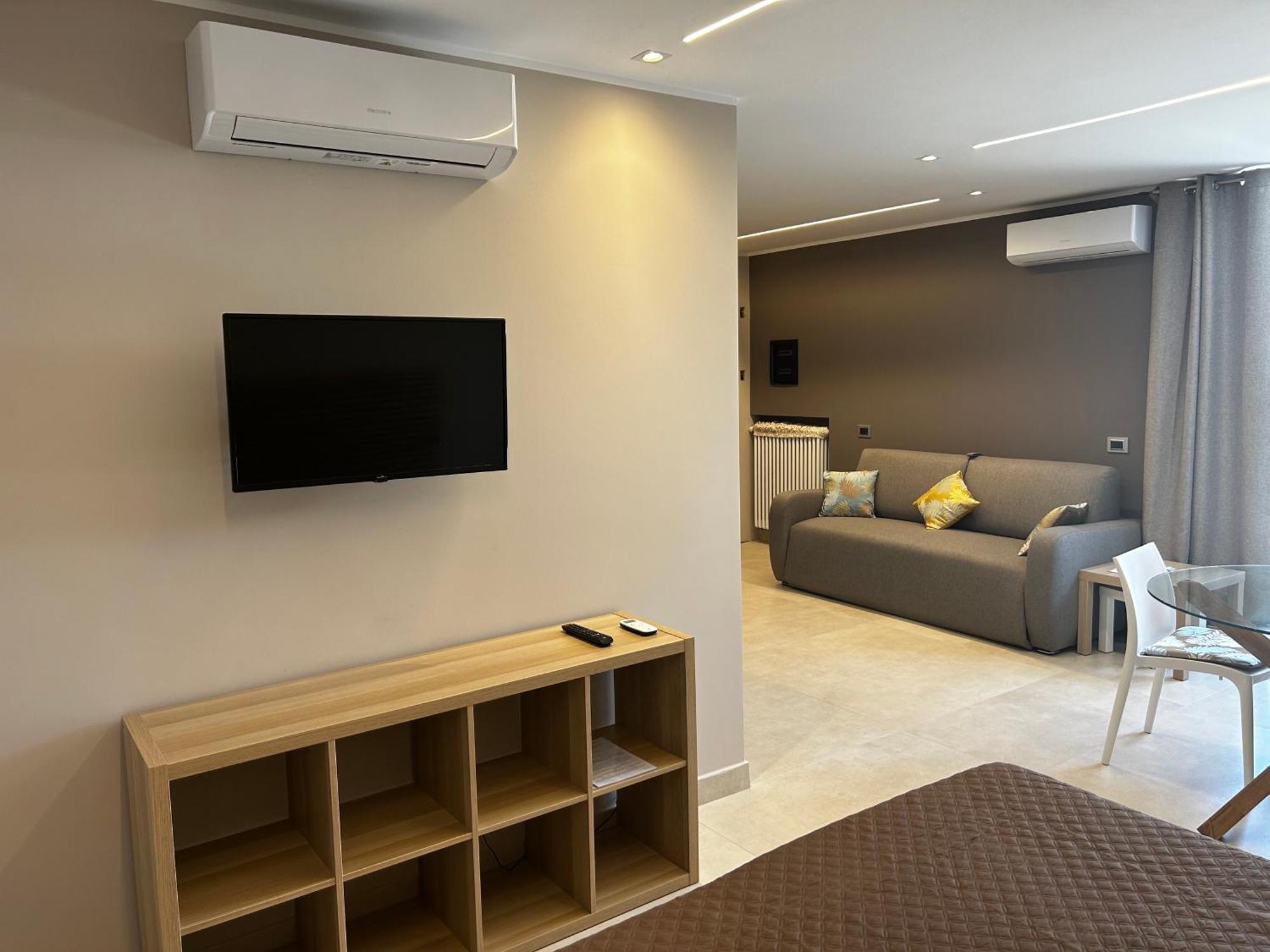 R39 Attic With Terrace And Private Parking Apartman Milánó Kültér fotó